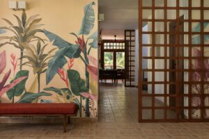 FOYER-min